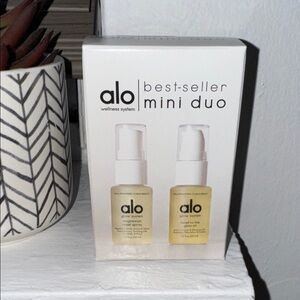 ALO MINI MAGNESIUM SPRAY & GLOW OIL DUO